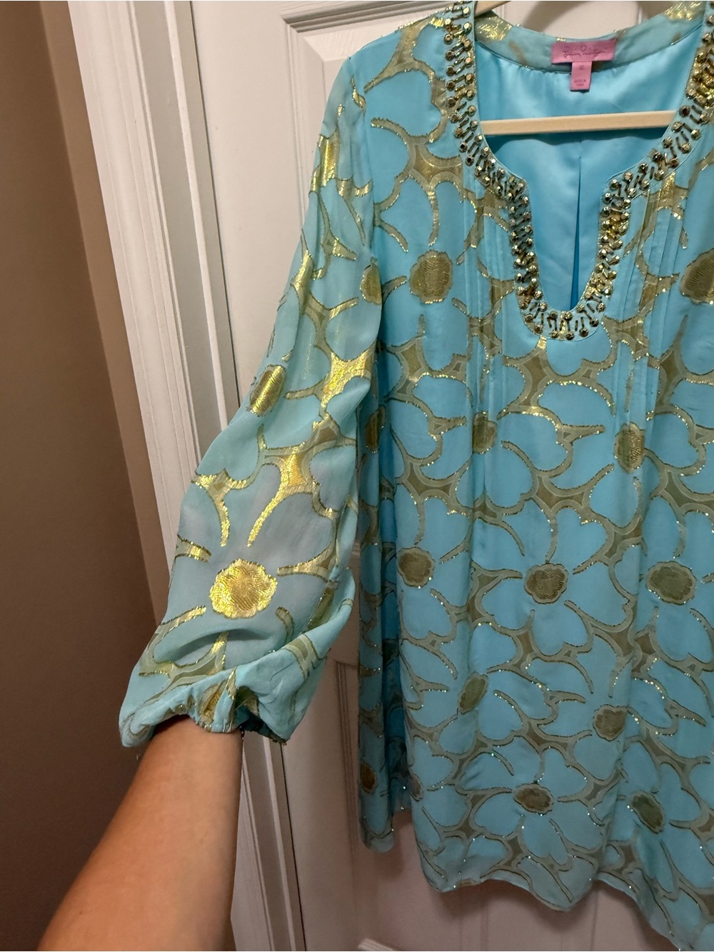 “Lilly Pulitzer Size 12 Blue Gold Metallic Dress Beaded Neck Resort Cocktail” - Picture 4 of 6